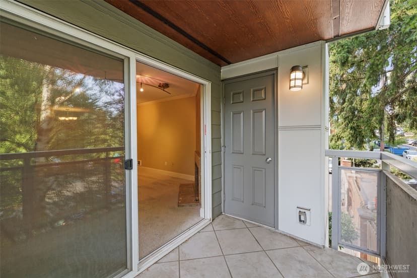 Property photo for 10501 8th Avenue NE #209, Seattle photo 12