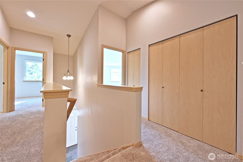 Property photo for 1687 Bayview Drive W, Bremerton photo 11
