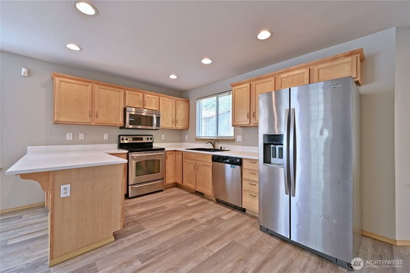 Property photo for 1687 Bayview Drive W, Bremerton photo 6