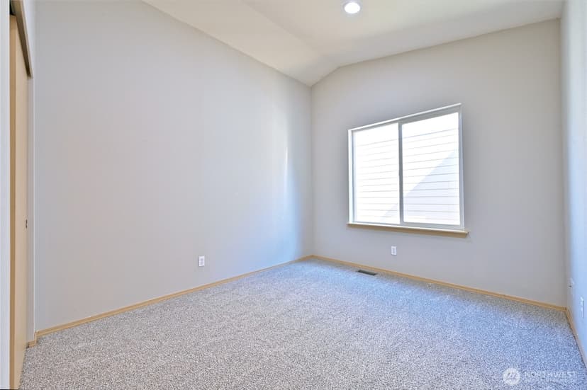 Property photo for 1687 Bayview Drive W, Bremerton photo 17