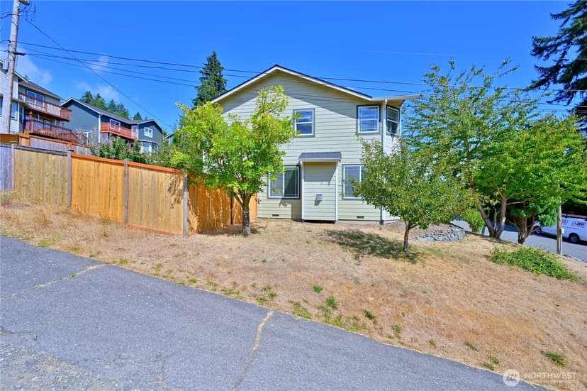 Property photo for 1687 Bayview Drive W, Bremerton photo 24