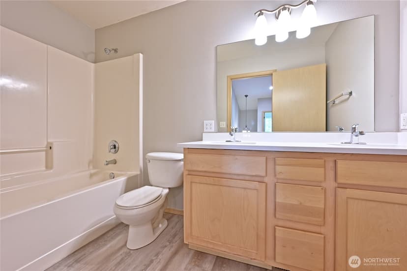 Property photo for 1687 Bayview Drive W, Bremerton photo 20