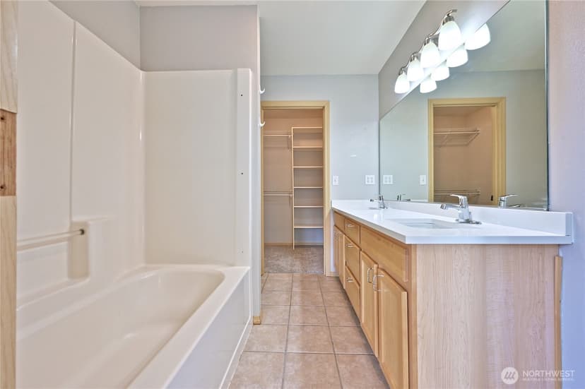 Property photo for 1687 Bayview Drive W, Bremerton photo 16