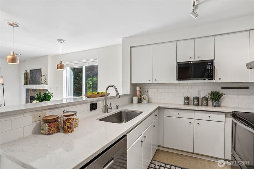 Property photo for 232 Belmont Avenue E #301, Seattle photo 11