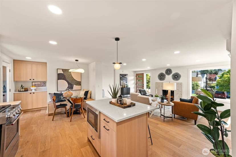 Property photo for 8019 Bagley Avenue N, Seattle photo 11