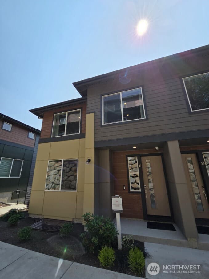 Property photo for 13202 NE 127th Court #E, Kirkland