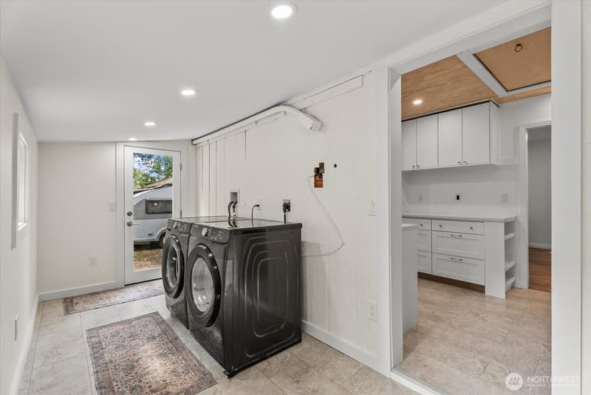 Property photo for 7033 S 126th Street, Seattle photo 16