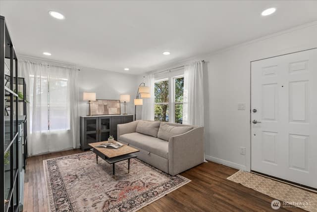 Property photo for 7033 S 126th Street, Seattle photo 5
