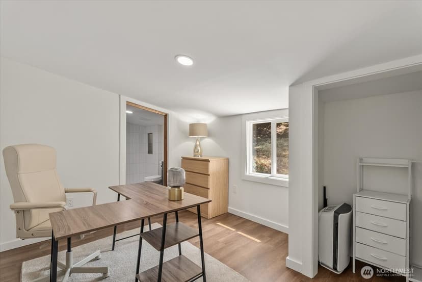 Property photo for 7033 S 126th Street, Seattle photo 17