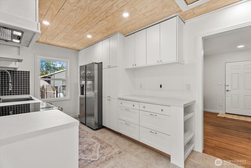 Property photo for 7033 S 126th Street, Seattle photo 12