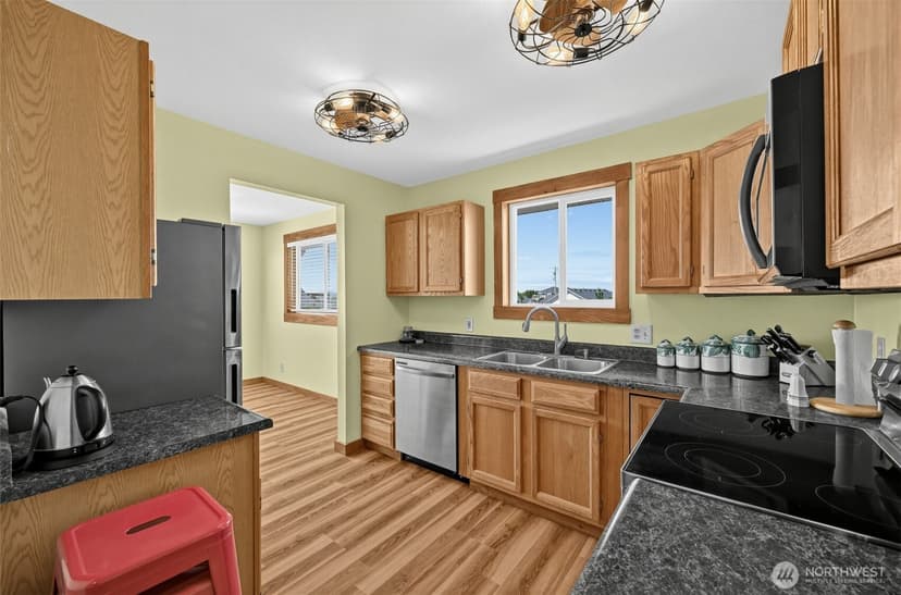 Property photo for 1285 Fairwood Drive SW, Ocean Shores photo 10