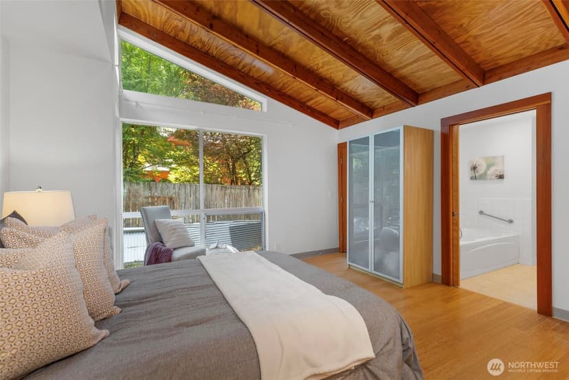 Property photo for 7641 NE North Street, Bainbridge Island photo 18