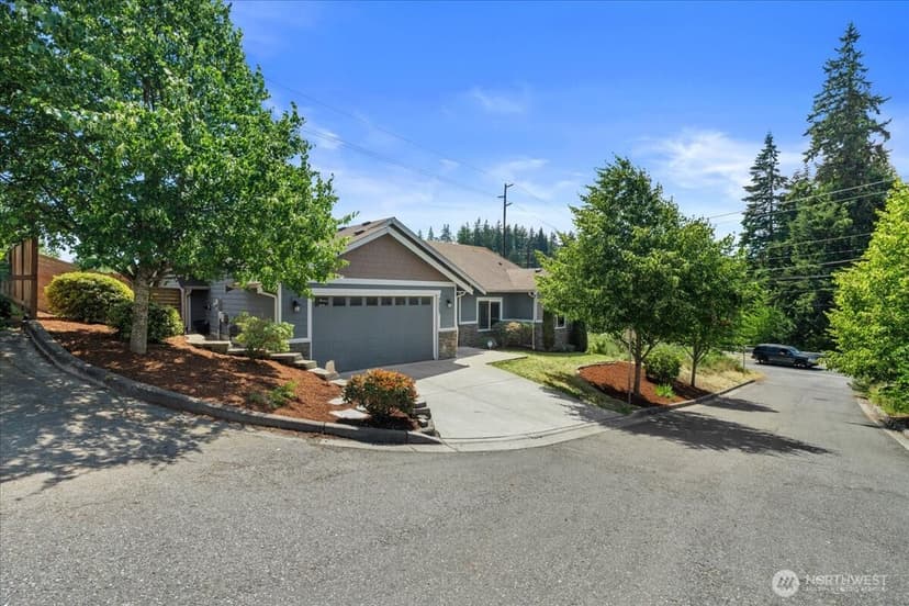 Property photo for 7523 Broadway, Everett photo 2