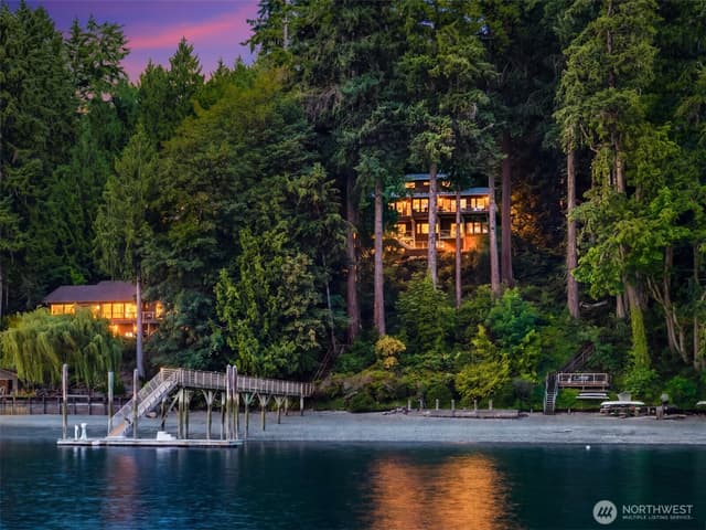 Property photo for 11515 Blue Heron Lane NE, Bainbridge Island photo 2
