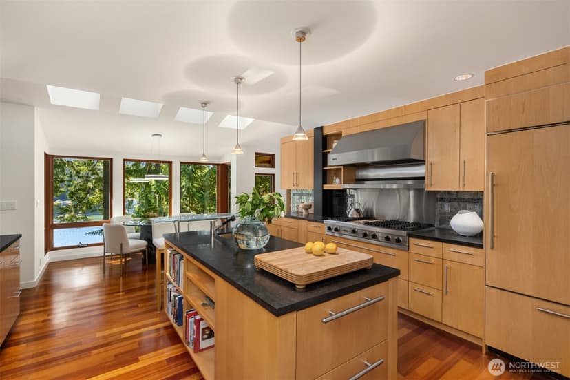 Property photo for 11515 Blue Heron Lane NE, Bainbridge Island photo 13