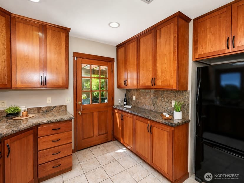 Property photo for 3703 Federal Avenue, Everett photo 18