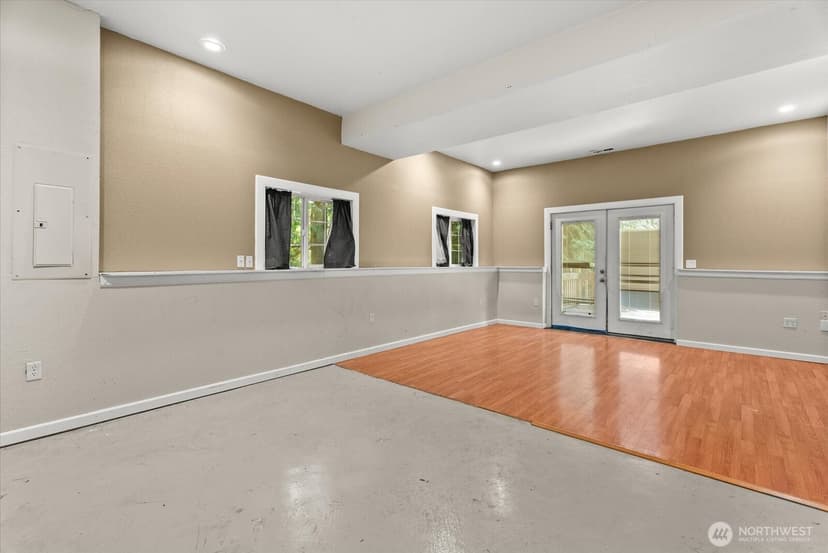 Property photo for 18711 82nd Avenue NE, Kenmore photo 24