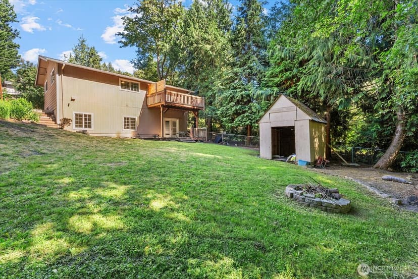 Property photo for 18711 82nd Avenue NE, Kenmore photo 29