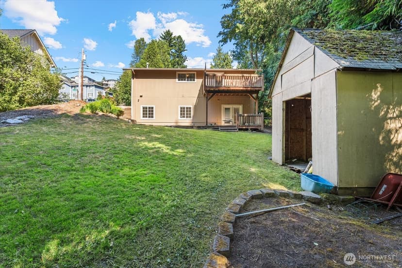 Property photo for 18711 82nd Avenue NE, Kenmore photo 30