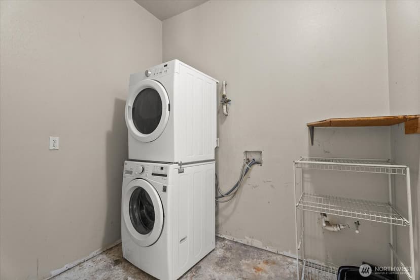 Property photo for 18711 82nd Avenue NE, Kenmore photo 21