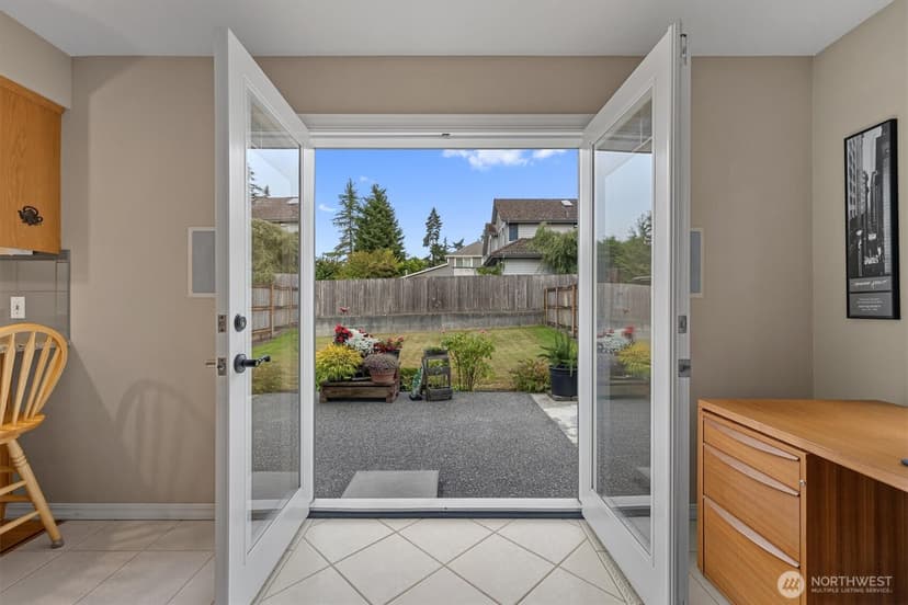 Property photo for 4515 Forest Drive, Everett photo 16
