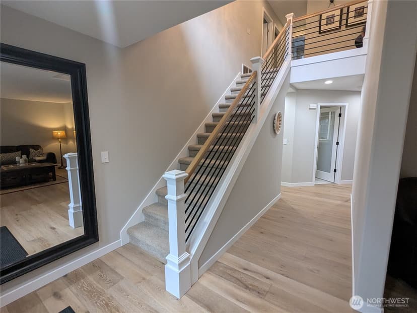 Property photo for 17604 Muirfield Court, Arlington photo 3
