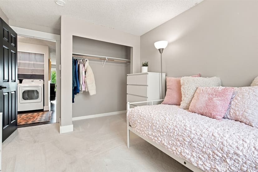 Property photo for 3320 Narrows View Lane NE #201, Bremerton photo 14