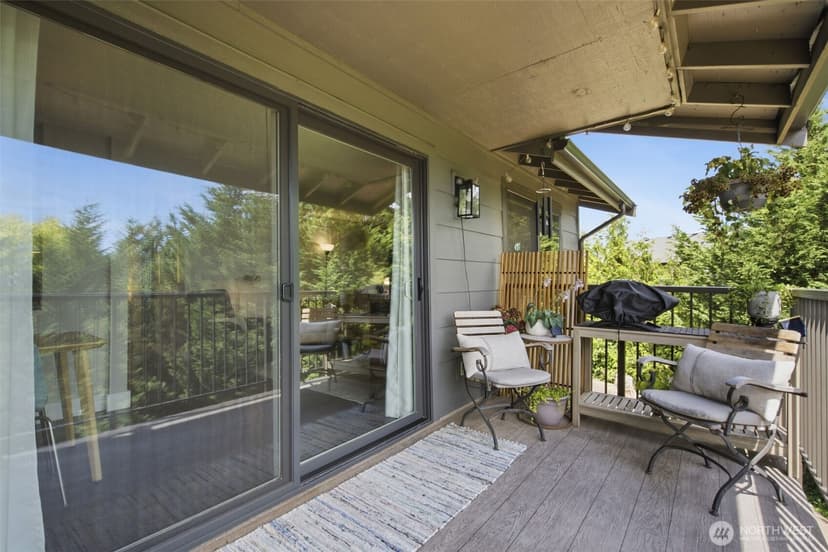 Property photo for 3320 Narrows View Lane NE #201, Bremerton photo 20