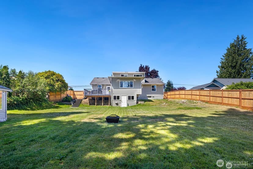 Property photo for 5011 Seahurst Avenue, Everett photo 34