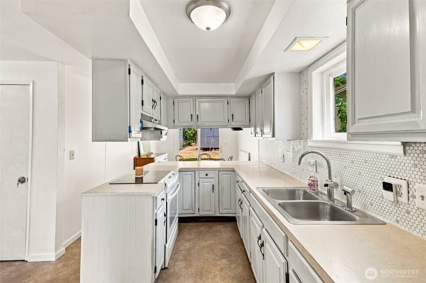 Property photo for 712 S Director Street, Seattle photo 13