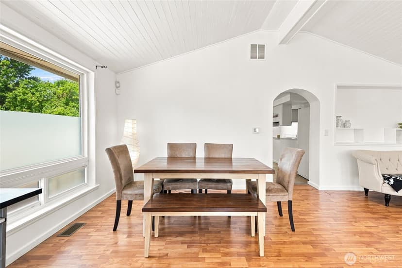 Property photo for 712 S Director Street, Seattle photo 9