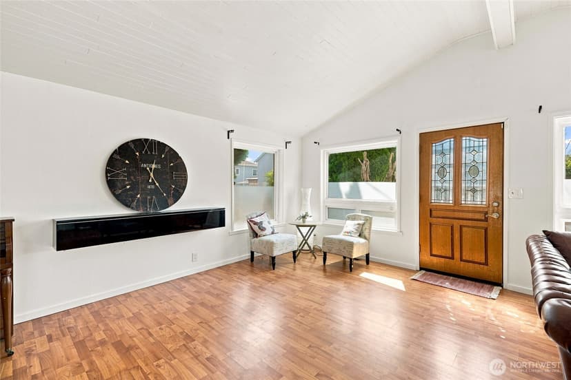 Property photo for 712 S Director Street, Seattle photo 11