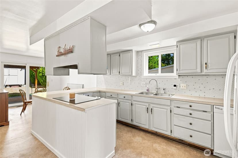 Property photo for 712 S Director Street, Seattle photo 12