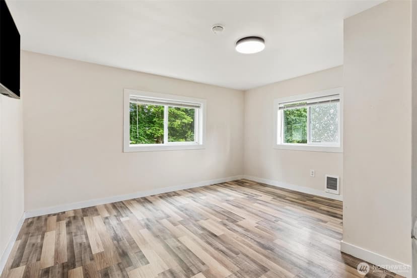 Property photo for 4434 Forest Drive, Everett photo 10