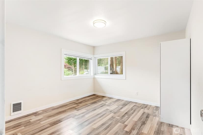 Property photo for 4434 Forest Drive, Everett photo 7