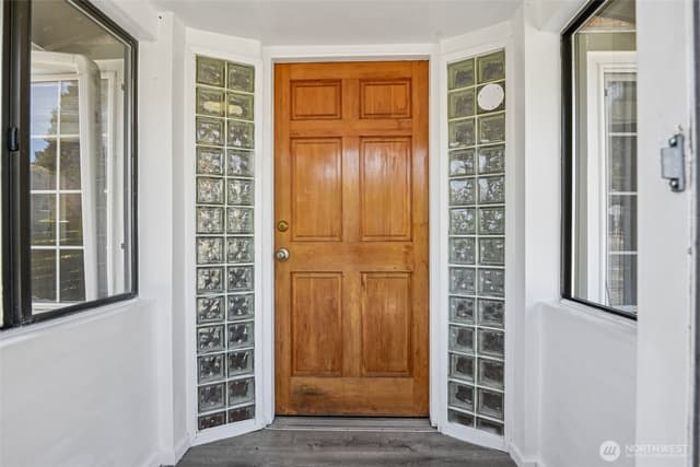 Property photo for 8703 16th Avenue SW, Seattle photo 5