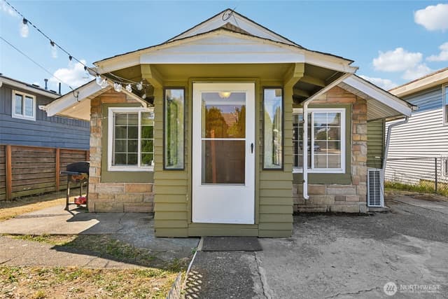 Property photo for 8703 16th Avenue SW, Seattle photo 2