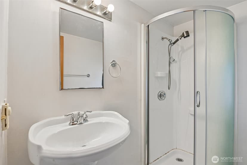 Property photo for 8703 16th Avenue SW, Seattle photo 23