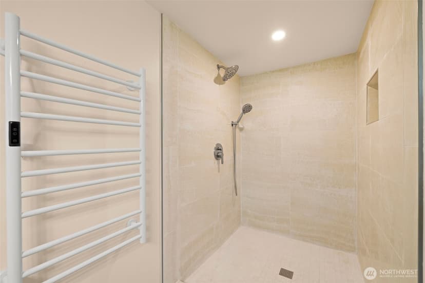 Property photo for 15734 SE 26th Street, Bellevue photo 14