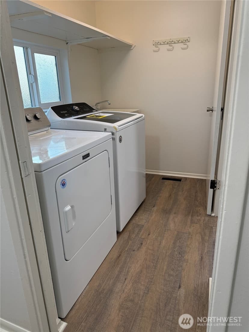 Property photo for 8907 Beacon Avenue S, Seattle photo 15