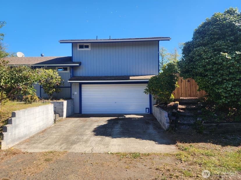 Property photo for 706 Wakina Loop SE, Ocean Shores
