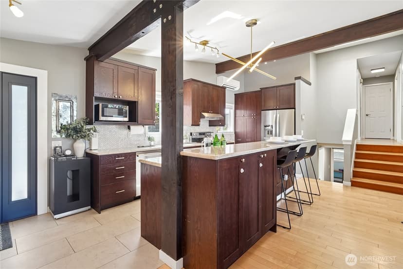 Property photo for 7005 S 128th Street, Seattle photo 11