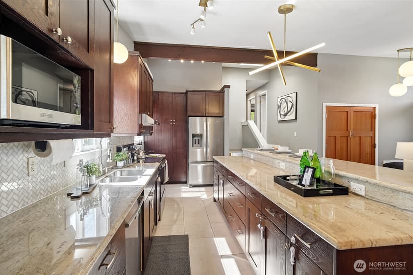 Property photo for 7005 S 128th Street, Seattle photo 13