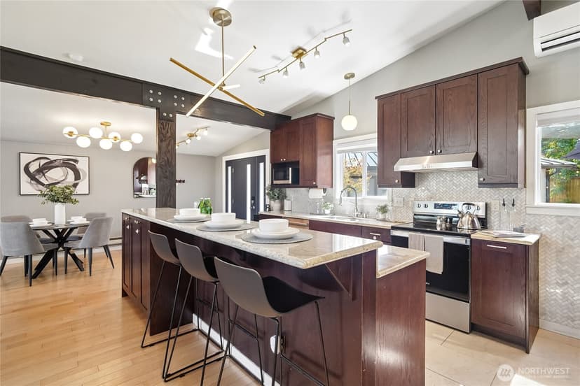 Property photo for 7005 S 128th Street, Seattle photo 12