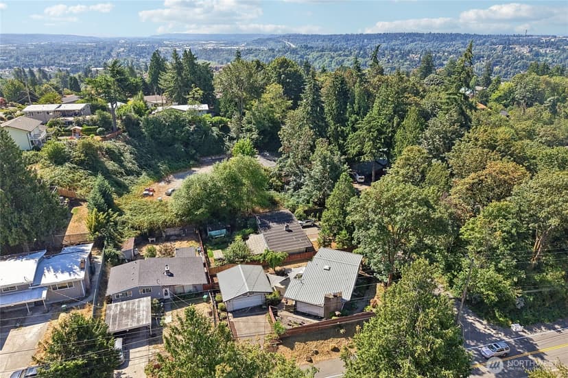 Property photo for 7005 S 128th Street, Seattle photo 37