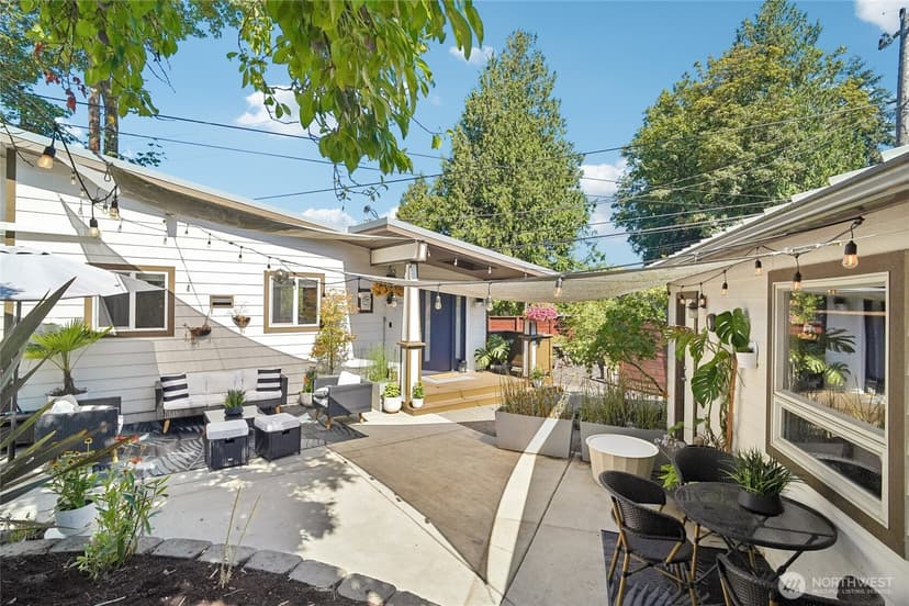 Property photo for 7005 S 128th Street, Seattle photo 4