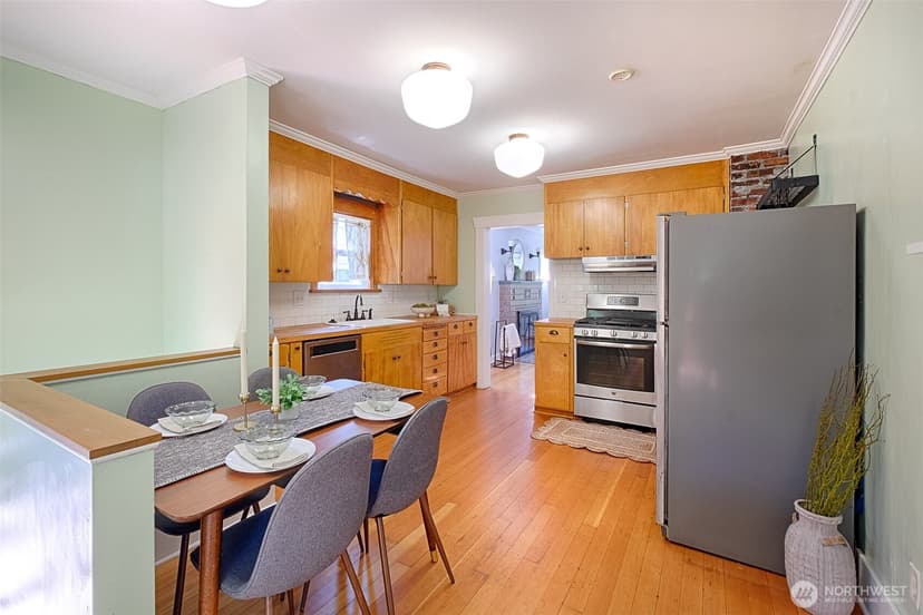 Property photo for 7032 22nd Avenue NW, Seattle photo 6