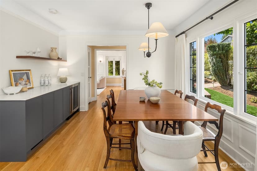 Property photo for 1502 39th Avenue E, Seattle photo 6