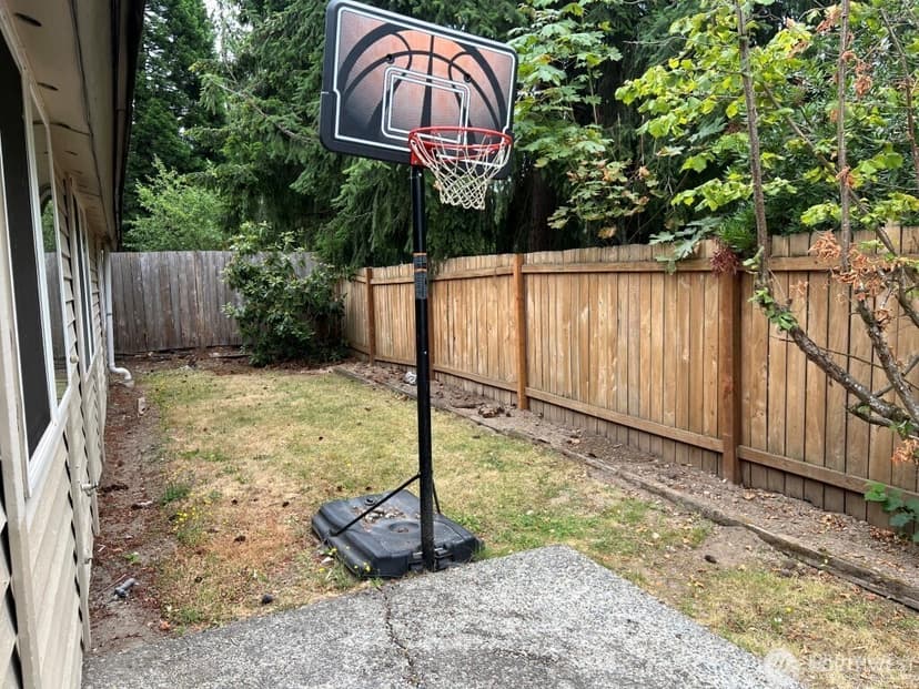 Property photo for 14309 NE 7th Place #3, Bellevue photo 10