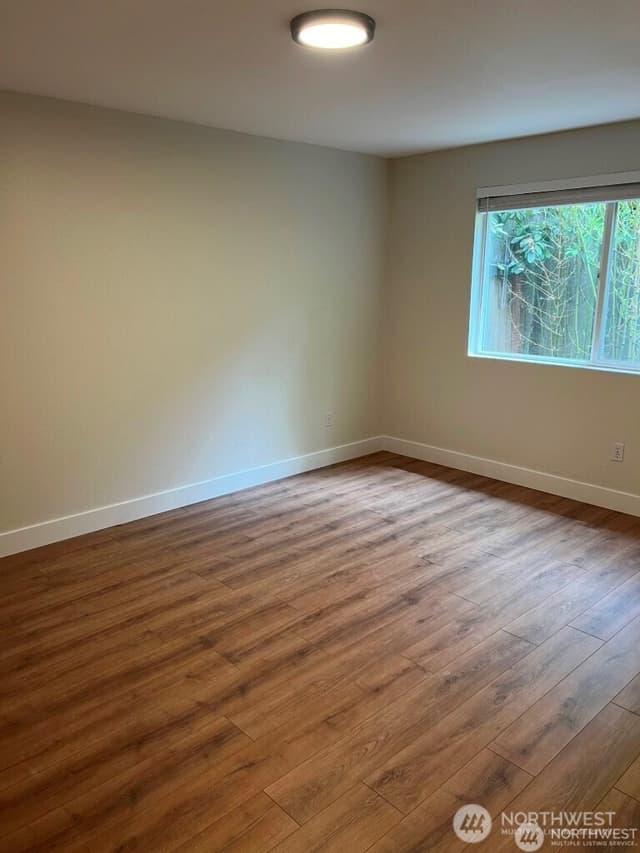 Property photo for 14309 NE 7th Place #3, Bellevue photo 5